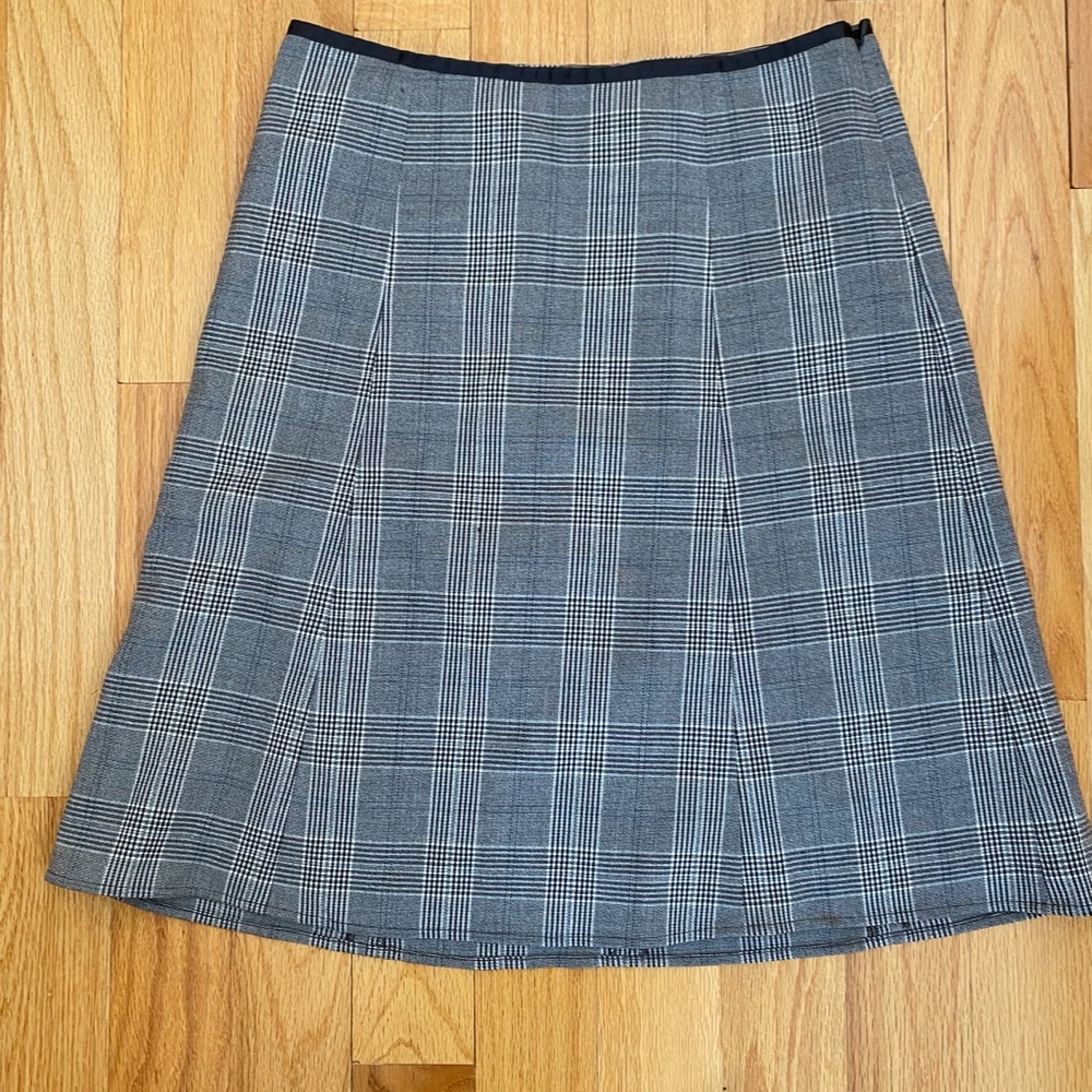 Ann Taylor Gray Plaid A-Line Skirt
